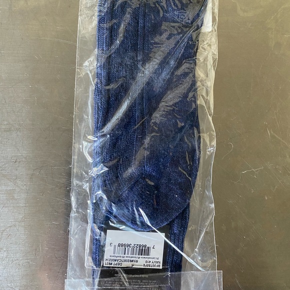 Marcoliani Ribbed Cashmere socks / Men’s  - Navy - Picture 5 of 8